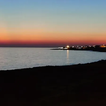 לינה וארוחת בוקר Sunset Bay טורה סודה