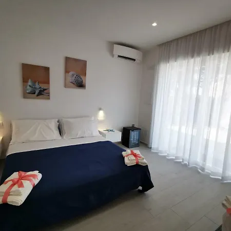 לינה וארוחת בוקר Sunset Bay 4*