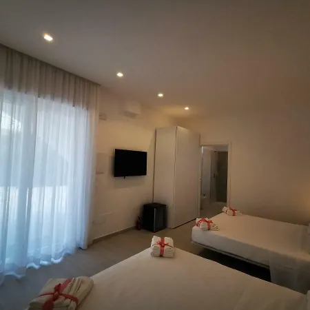 Sunset Bay Bed & Breakfast 4*